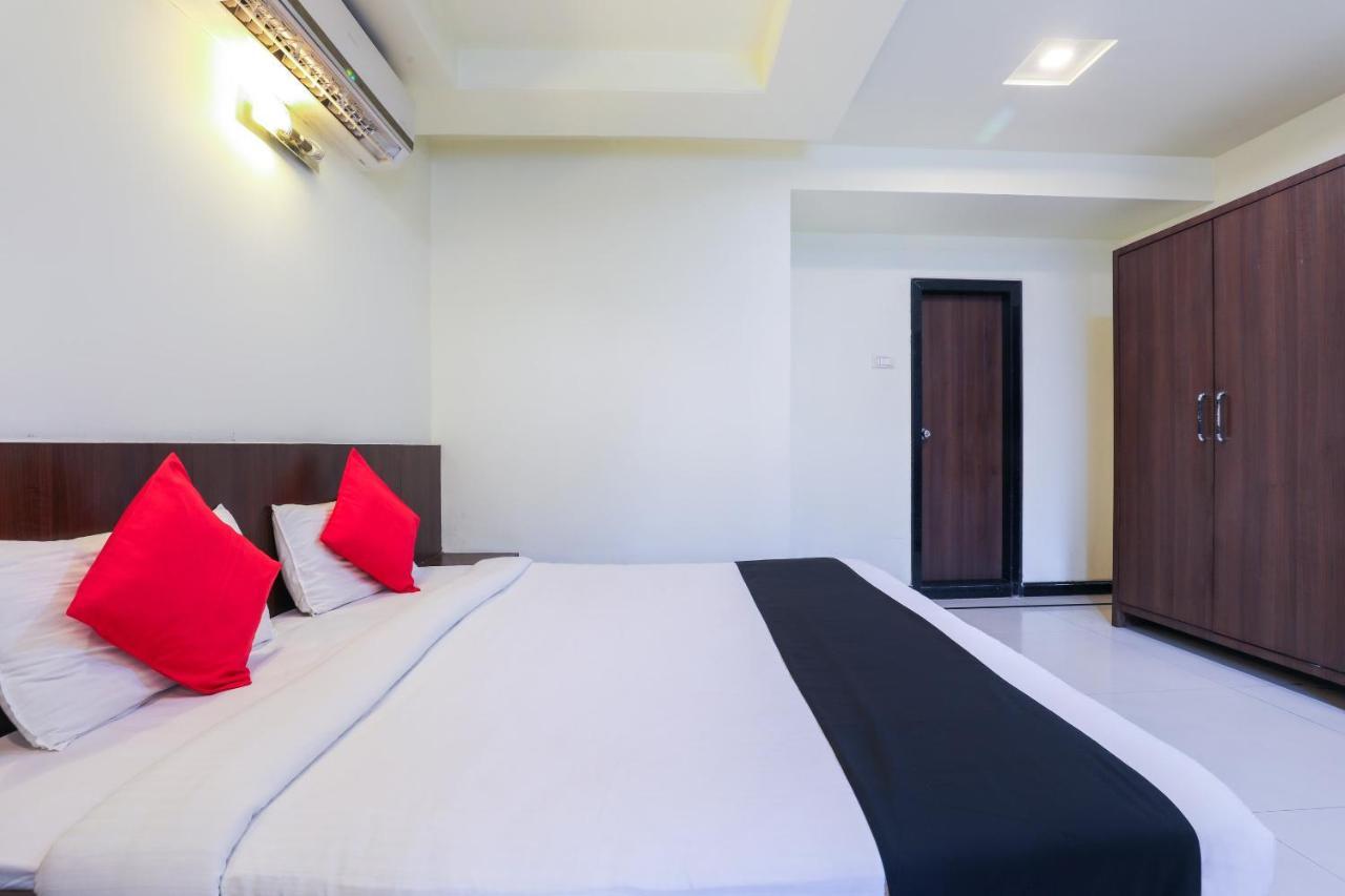 Oyo 63283 Shakti Palace Hotell Boma Exteriör bild